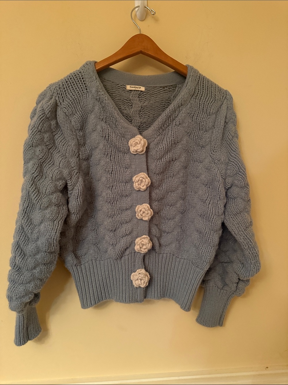 Sunday‎ Up Light Blue Cable-Knit Cardigan with Floral Buttons Size Small